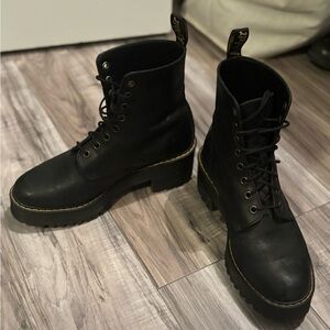 Dr.Martens platform boots